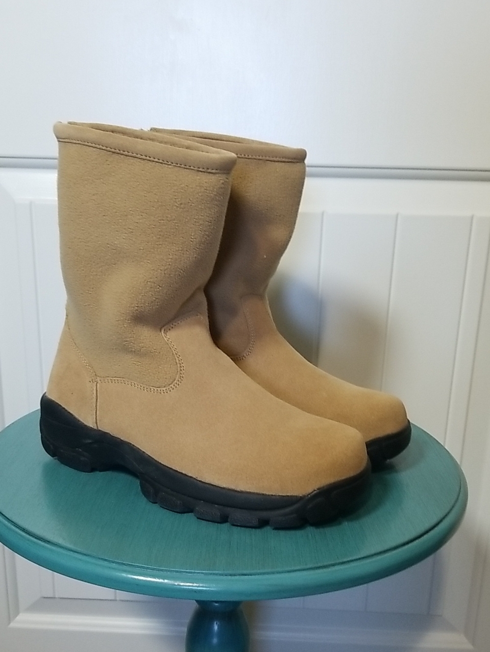 Lands' End Size 6.5 Tan Suede & Fleece Zip Up Boots Like New
